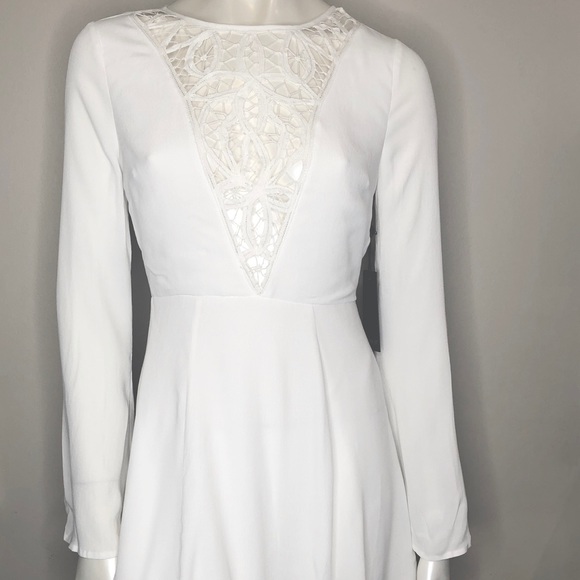 White summer dress - Picture 1 of 2